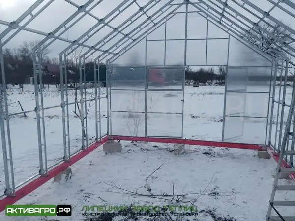 Теплица Ударница Англичанка, ширина 4 м, труба 40х20 + 20х20 Теплица Ударница Англичанка, ширина 4 м, труба 40х20 + 20х20